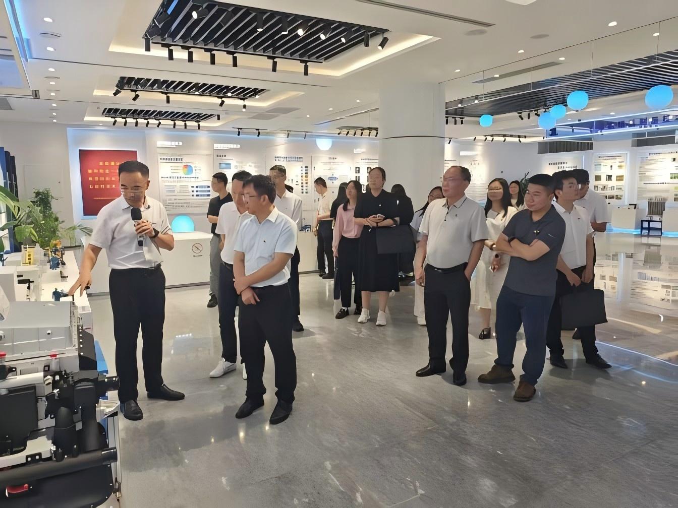 图片3.jpg 图片3.jpg