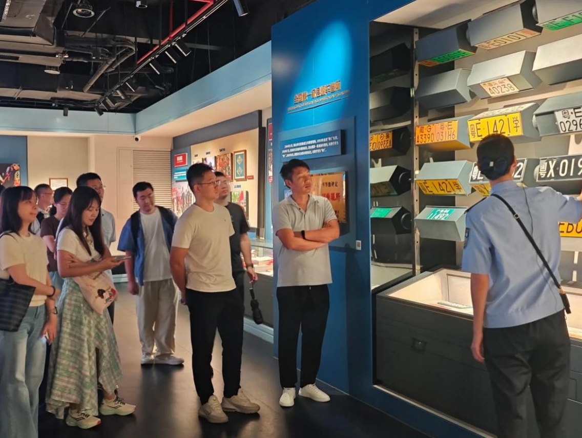 图片9.jpg 图片9.jpg