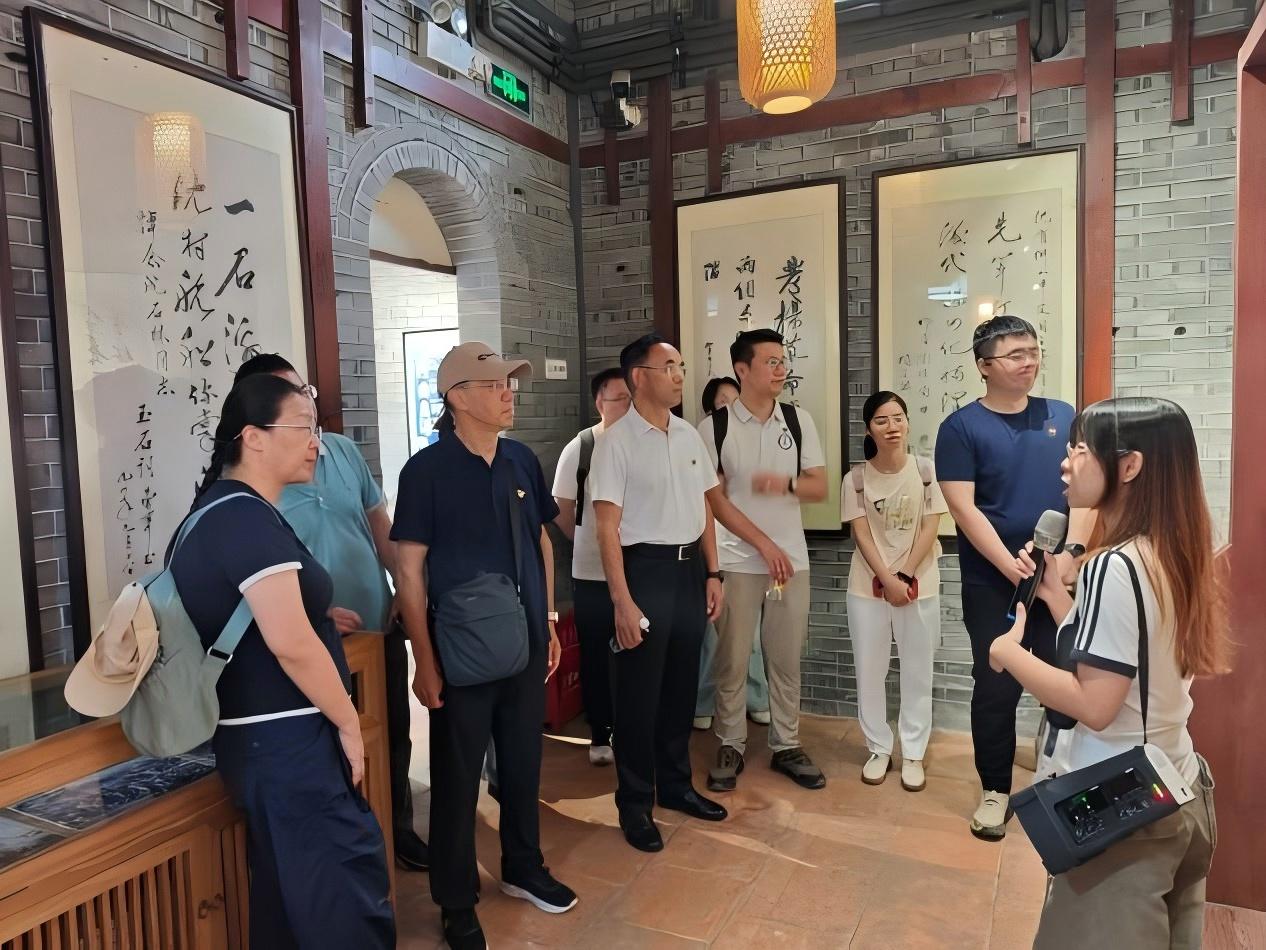图片2.jpg 图片2.jpg